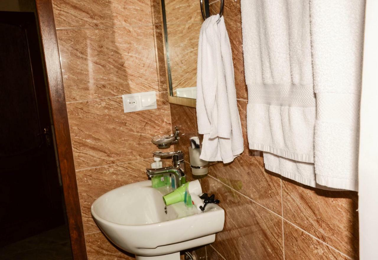 Prime Hotel Tours Γιερεβάν Εξωτερικό φωτογραφία